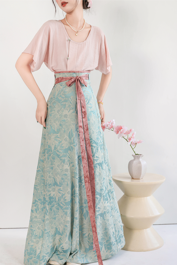 [Seventy-two soot] Green glaze dyed short-sleeved version, Tang Beizi Hanfu broken skirt, spring and summer women's daily commute - Image 8