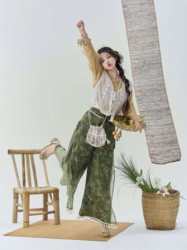 Sunny Brocade – Hanfu-Inspired Vest & Song Pants Set for Women - Image 4